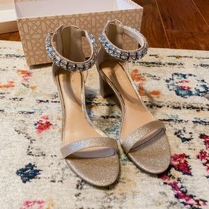 🌟NWT Jewel Badgley Mischka Ankle Strap Heels